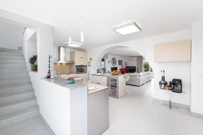 Fridge, oven, dishwasher, coffee/tea maker - Los Arcos - Four Bedroom Villa, Sleeps 8 (Nerja)