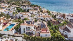 Exterior - Los Arcos - Four Bedroom Villa, Sleeps 8 (Nerja)