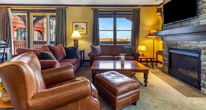 Stratton 2BR Walk2ALL Sleeps 6 Pool Hot Tub