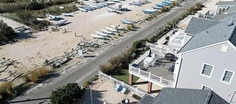 Lavallette Bay view 6 large bedrooms waterfront pet friendly 4 beach badges 