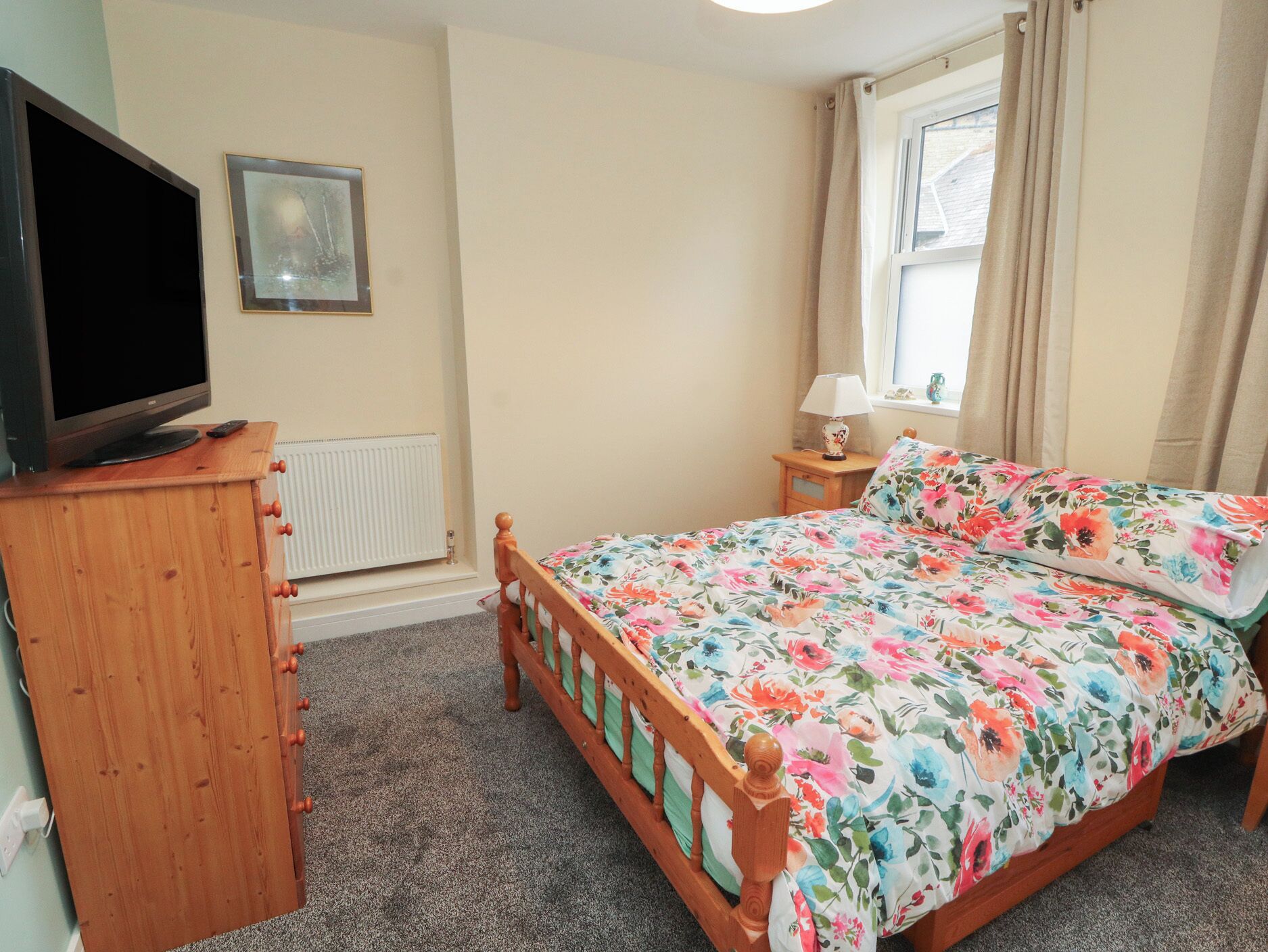 2 bedrooms, individually decorated, individually furnished, free WiFi