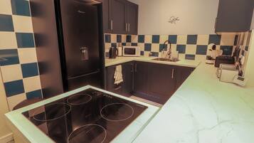 Lavavajillas y utensilios de cocina