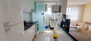 Basic Apartment | Private kitchen - COPIA0102 - Cond Cores de Piatã (Salvador)