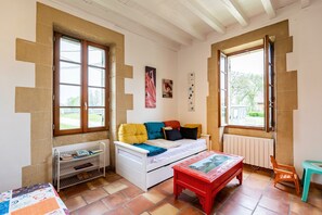 Room - Gîte de l'Ecluse for 10 Guests (Bassanne)