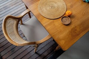 วิลล่าโรแมนติก, สระว่ายน้ำส่วนตัว | ครัวส่วนตัว | ตู้เย็น, เตาประกอบอาหาร, เครื่องล้างจาน, กาต้มน้ำไฟฟ้า