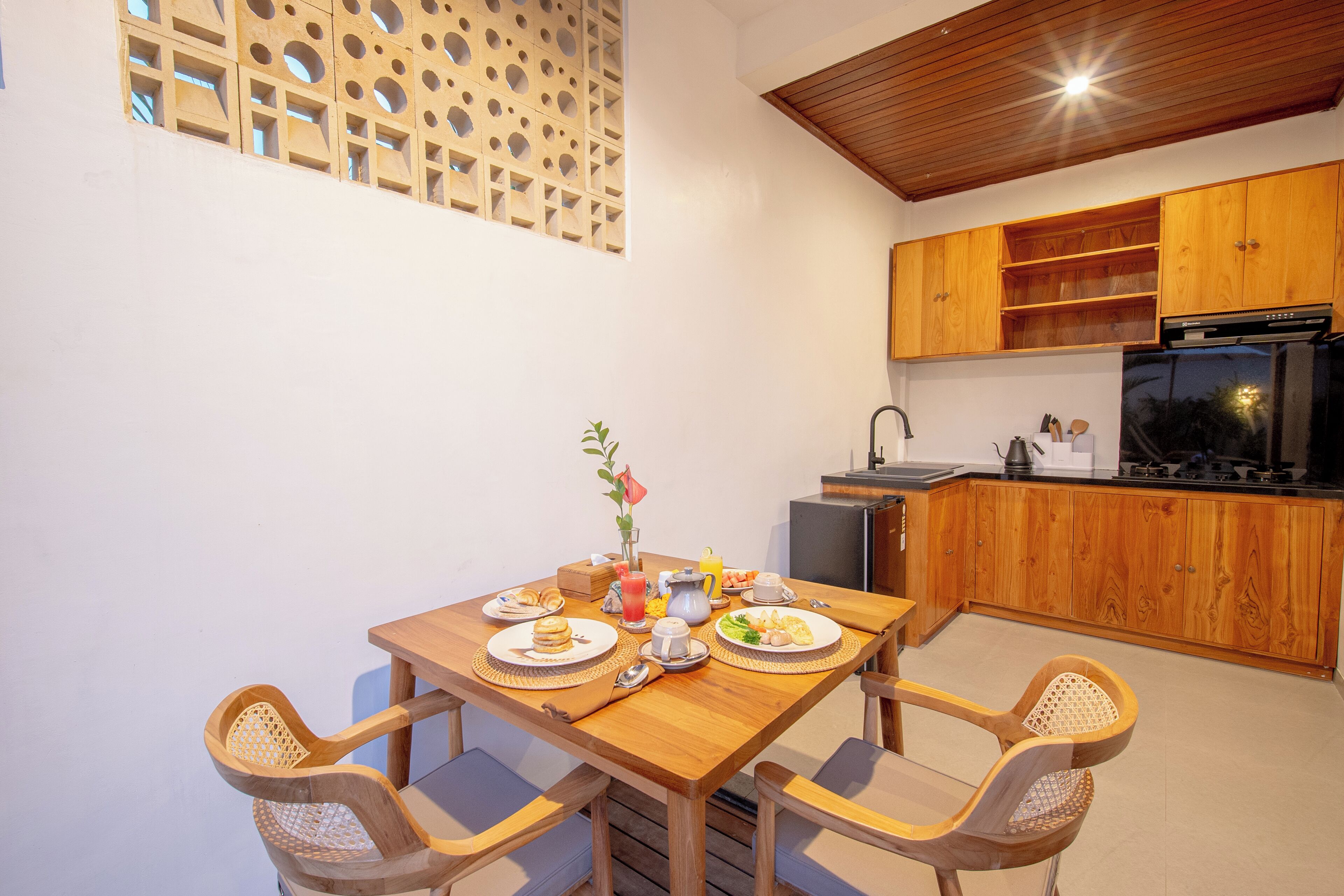 Romantic Villa, Private Pool | Private kitchen | Fridge, stovetop, dishwasher, electric kettle