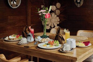 Honeymoon Villa, Private Pool | In-room dining - Umah Kawan Ubud (Ubud)