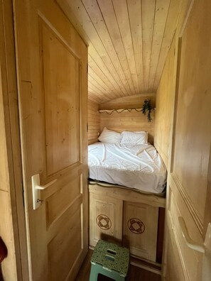 Accès Internet, draps fournis