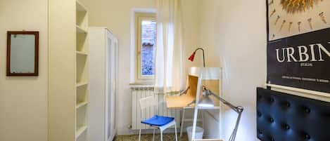 Iron/ironing board