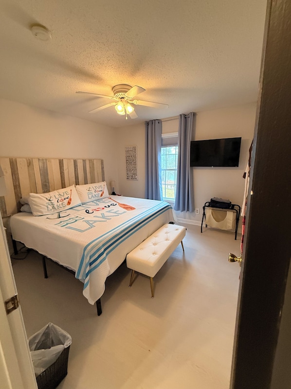 4 Schlafzimmer, Bügeleisen/Bügelbrett, kostenloses WLAN, Bettwäsche