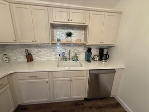 Fridge, microwave, stovetop, dishwasher - The Sunset Bungalow is a beautiful 3-bedroom, 2-bathroom home. LINENS INCLUDED! (Lower Township)