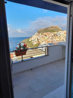 Property grounds - Cara a' mari (Castelsardo)