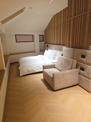 Deluxe Triple Room | Free WiFi - Post Inn (Tiranë)