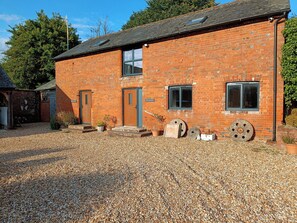 Cottage | Exterior - The Bullpen@manor Farm (Salisbury)