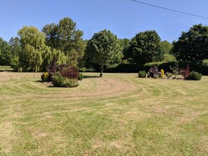 Cottage | Property grounds - The Bullpen@manor Farm (Salisbury)