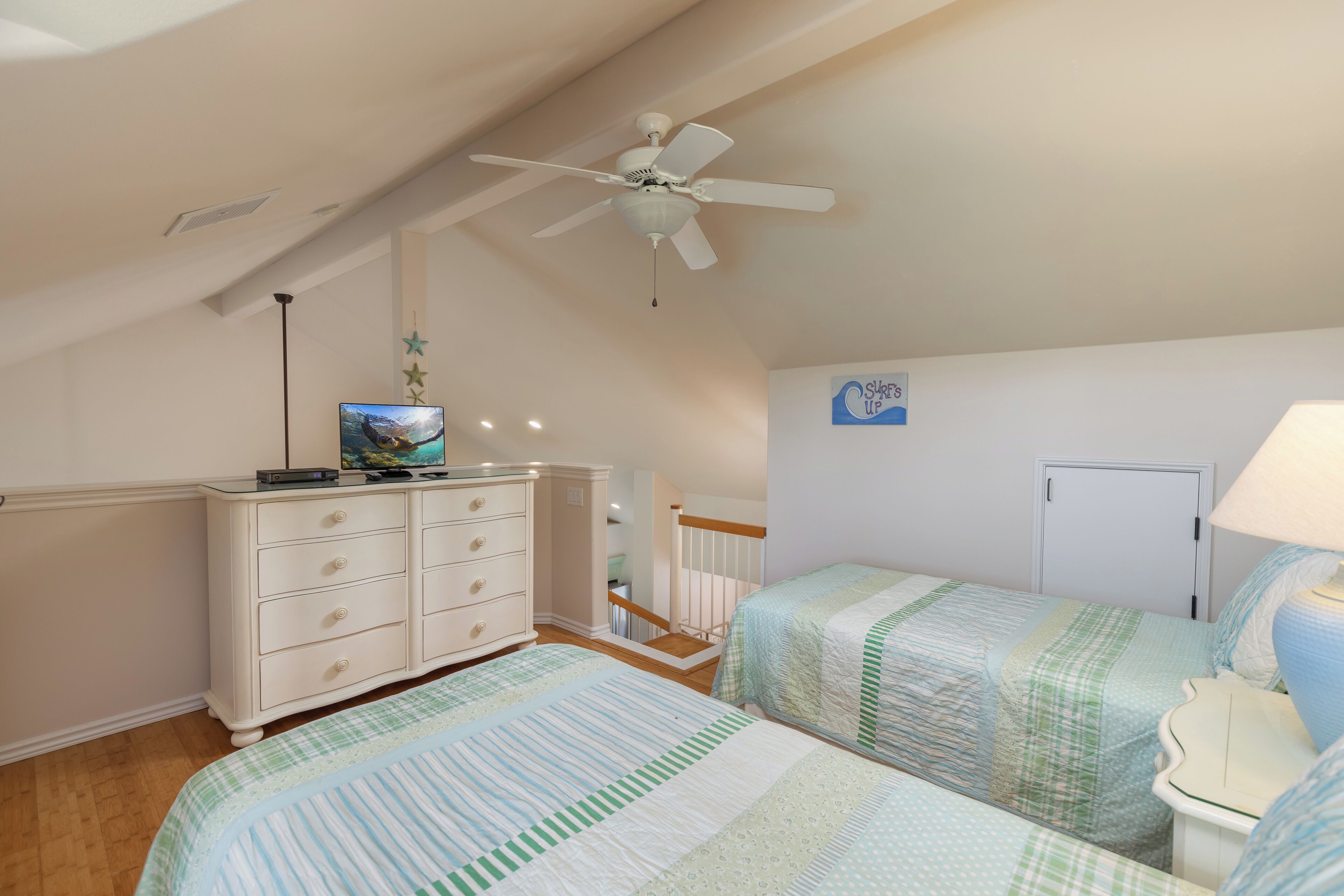 Internet, bed sheets