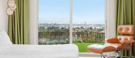 4 slaapkamers, een strijkplank/strijkijzer, wifi, beddengoed