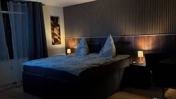 Bügeleisen/Bügelbrett, WLAN, Bettwäsche