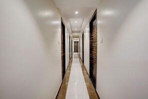 House | Interior - Collection O Crawford Market (Mumbai)