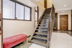House | Interior - Collection O Crawford Market (Mumbai)