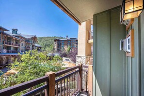 Property grounds - 3 Private Suites, Ski-in/out at Hyatt Centric PCMR (Park City)
