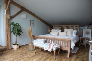 WiFi, bed sheets - "Le clos des flâneries" 10 minutes from the Champagne vineyards. (Bouy)
