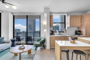 Interior - Corner Suite 2BR/2BA Skyline Views + Rooftop Pool (Miami)