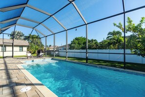 Pool - Coral Oasis: Screened Lanai with Private Heated Pool & Spacious 4-Bed Retreat (Cape Coral)