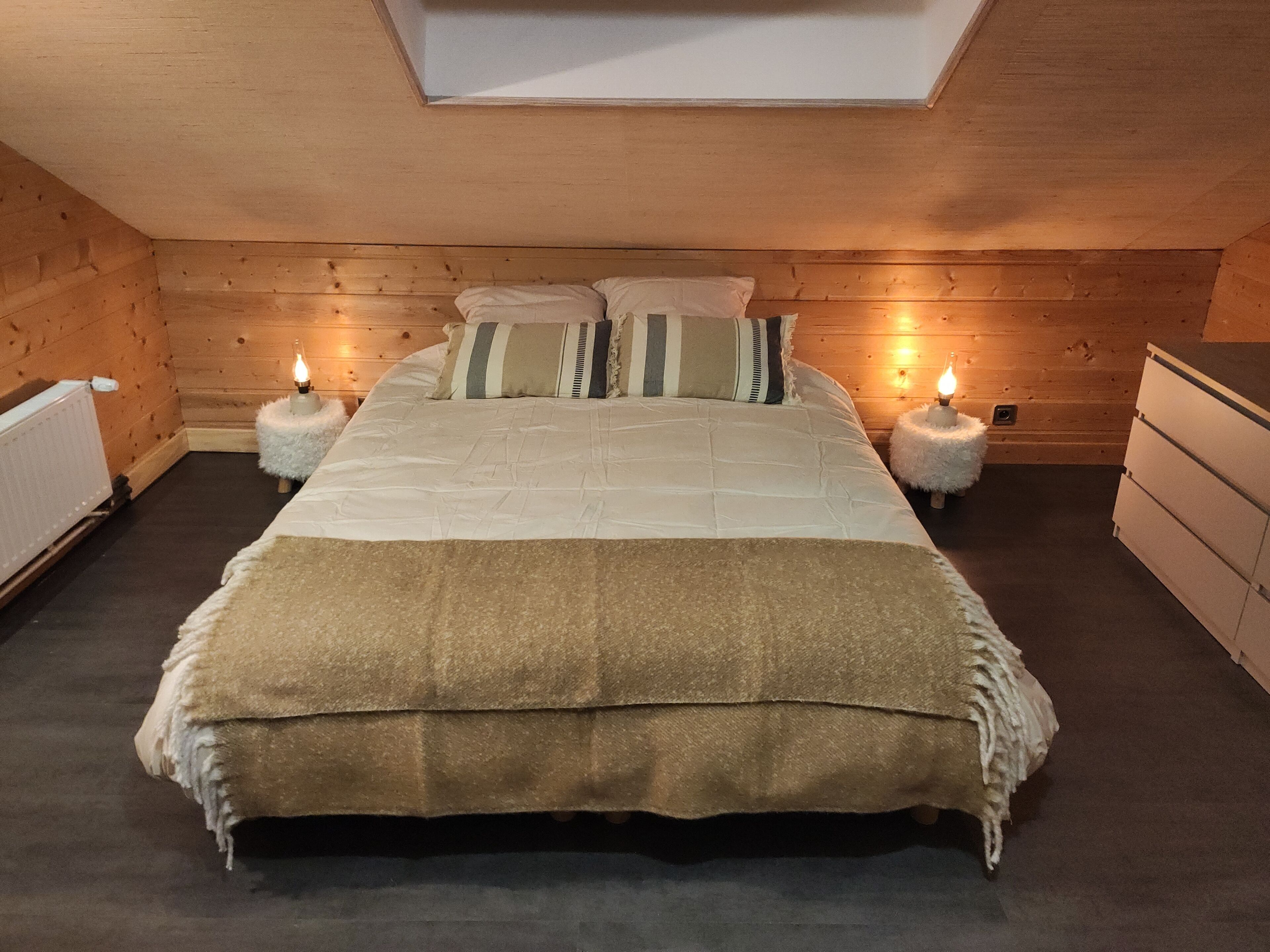 Wi-Fi gratuit, draps fournis