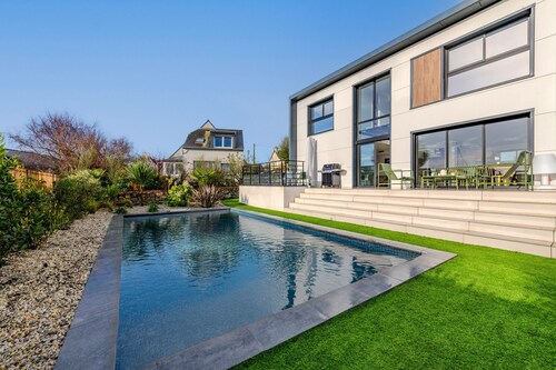 Villa Poppy - Avec piscine, vue mer