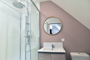 Hair dryer, towels - Les Trois Rois 6 - Centre Avranches (Avranches)