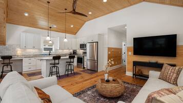 Televisor intel·ligent i llibres