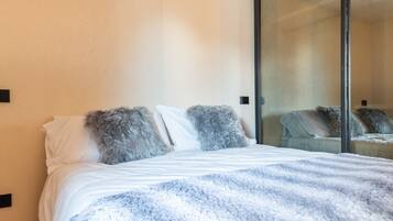 1 Schlafzimmer, Reisekinderbett, kostenloses WLAN, BettwÀsche