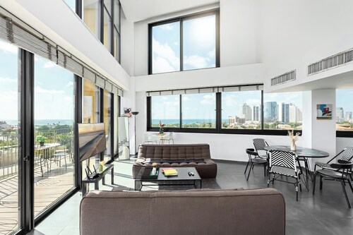 3BR Elifelet Luxury Pool and Balcony