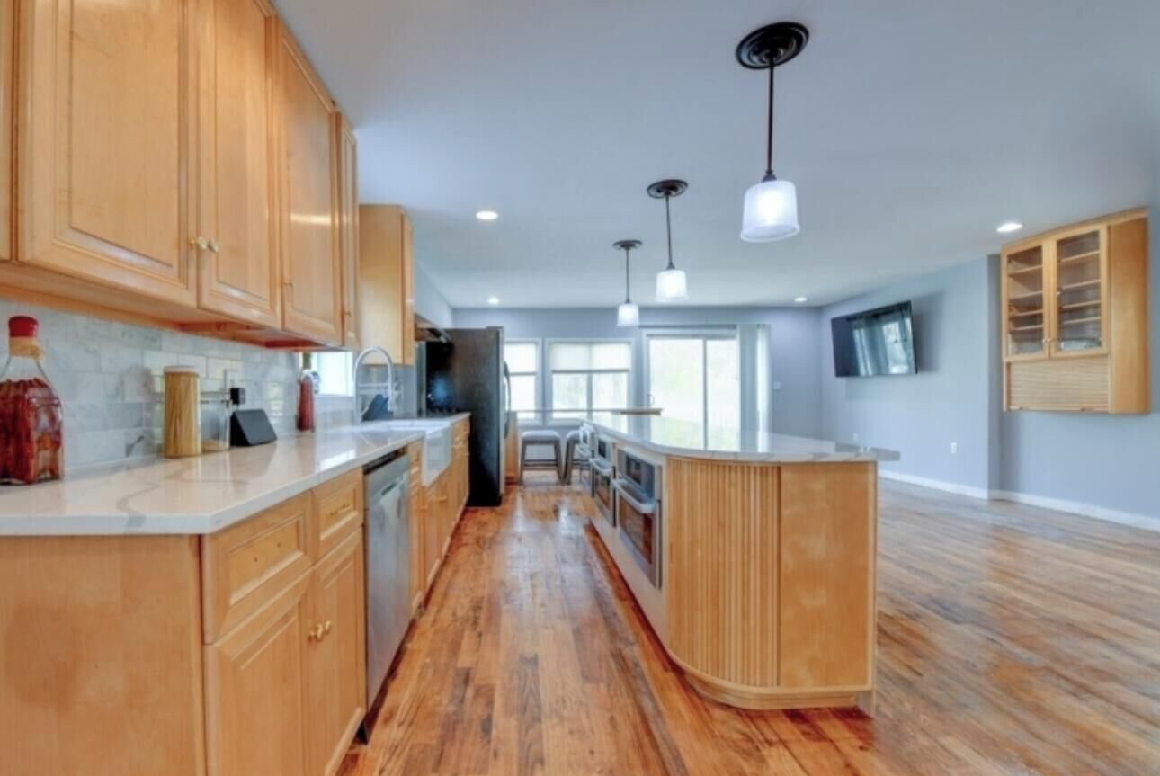 Microonde, forno, piano cottura, lavastoviglie