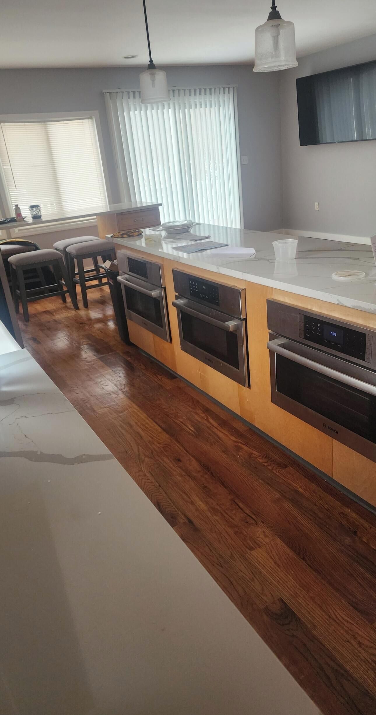 Micro-ondes, four, plaque de cuisson, lave-vaisselle