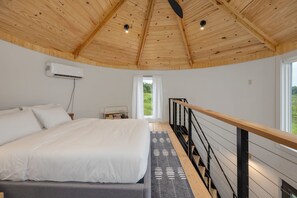 1 bedroom, internet, bed sheets