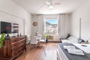 Free WiFi - Incredible view of Cristo Redentor (Rio de Janeiro)