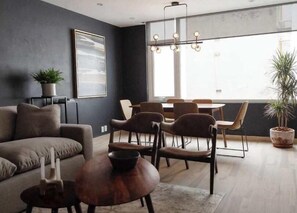TV, offices - HOM Elba Retreat | Trendy 2 BR  in Mexico City (Mexico City)