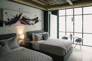 Desk, iron/ironing board, WiFi, bed sheets - HOM Queretaro - Bright Studio in Mexico City (Mexico City)