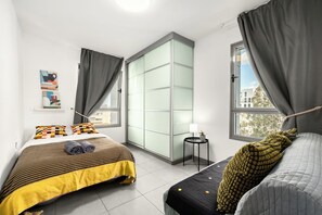 WiFi、ベッドシーツ