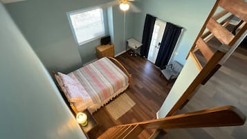 Bureau, lit de bébé portatif, Wi-Fi, literie fournie