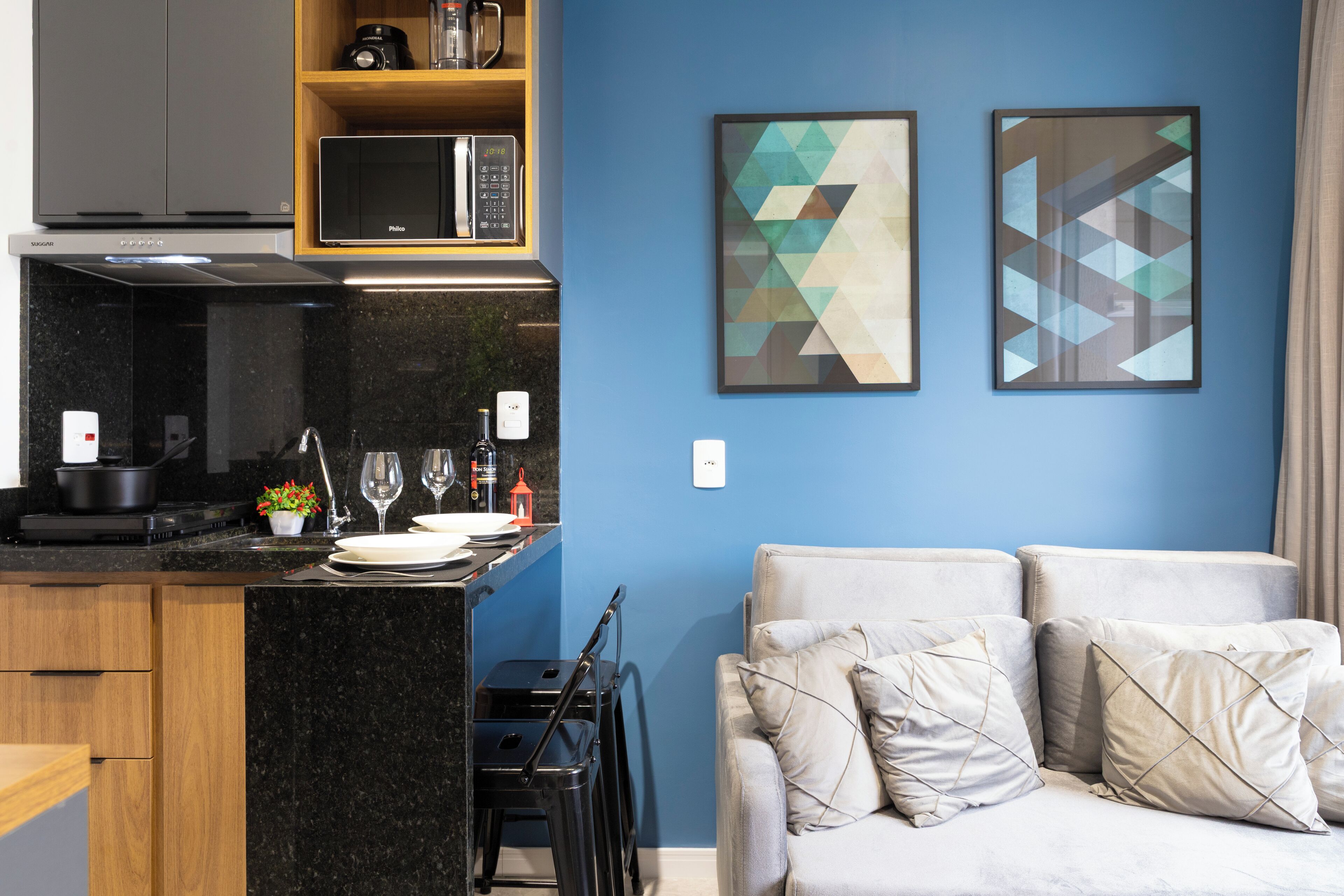 Departamento | Área de sala de estar | Smart TV de 32 pulgadas con canales por cable 