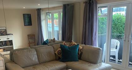 Luxury 3 bedroom appartment in beautiful village of Cobham 30 min from London