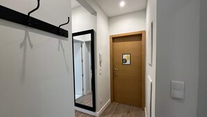 Unclassified image, 3 of 24, button - Family 2BR Ground Floor w AC Parking (Lisbon)
