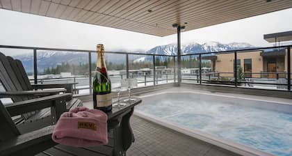 The Luxury Basecamp in Mackenzie Village