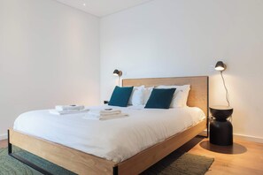 House - Liiiving in Porto - The Prestige Apartment C (Porto)