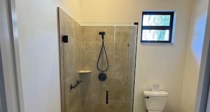Equestrian 1-bedroom apartment in Wellington approx. 2 mi to WEF