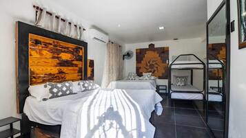 Internet, bed sheets