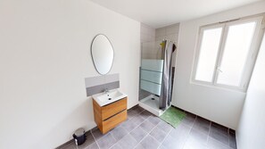Towels, soap, toilet paper